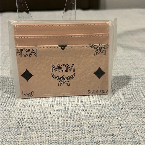 Card holder - Picture 2 of 2